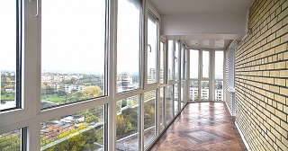Панорамное остекление балкона Петропавловск-Камчатский, цена от 3701 руб.